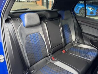 VOLKSWAGEN GOLF 2.0 TSI R Hatchback 5dr Petrol DSG 4Motion Euro 6 (s/s) (320 ps)