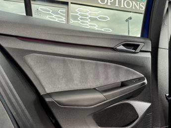 VOLKSWAGEN GOLF 2.0 TSI R Hatchback 5dr Petrol DSG 4Motion Euro 6 (s/s) (320 ps)