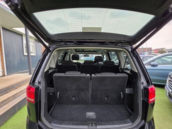 VOLKSWAGEN TOURAN 1.6 TDI BlueMotion Tech SE Family MPV 5dr Diesel DSG Euro 6 (s/s