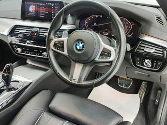 BMW 5 SERIES 3.0 530d M Sport Saloon 4dr Diesel Auto xDrive Euro 6 (s/s) (265