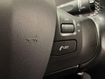 PEUGEOT 208 1.2 PureTech Allure Hatchback 5dr Petrol EAT Euro 6 (s/s) (110 p