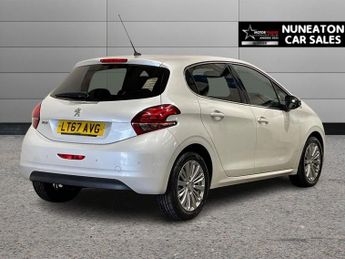 PEUGEOT 208 1.2 PureTech Allure Hatchback 5dr Petrol EAT Euro 6 (s/s) (110 p