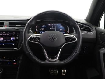 VOLKSWAGEN TIGUAN 1.5 TSI R-Line SUV 5dr Petrol DSG Euro 6 (s/s) (150 ps)