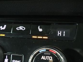 SKODA KAROQ 1.5 TSI ACT SE L SUV 5dr Petrol DSG Euro 6 (s/s) (150 ps)