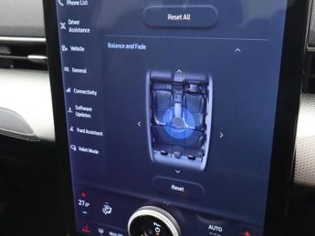 FORD MUSTANG MACH-E Standard Range 70kWh SUV 5dr Electric Automatic (269 ps)
