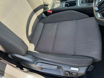 VOLKSWAGEN PASSAT 1.6 TDI SE Business Estate 5dr Diesel Manual Euro 6 (s/s) (120 p