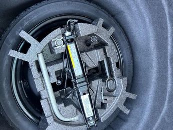 VOLKSWAGEN PASSAT 1.6 TDI SE Business Estate 5dr Diesel Manual Euro 6 (s/s) (120 p