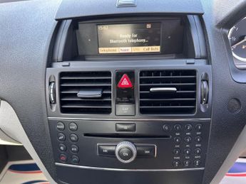 MERCEDES-BENZ C-CLASS 1.8 C180K SE Saloon 4dr Petrol Auto Euro 4 (156 ps)