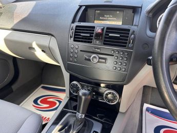 MERCEDES-BENZ C-CLASS 1.8 C180K SE Saloon 4dr Petrol Auto Euro 4 (156 ps)