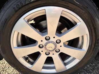 MERCEDES-BENZ C-CLASS 1.8 C180K SE Saloon 4dr Petrol Auto Euro 4 (156 ps)