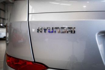 HYUNDAI TUCSON 2.0 CRDi Premium SE SUV 5dr Diesel Auto 4WD Euro 6 (136 ps)