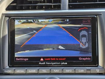 AUDI R8 5.2 FSI V10 Plus Coupe 2dr Petrol S Tronic quattro Euro 5 (550 p