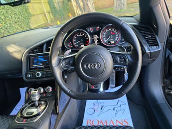 AUDI R8 5.2 FSI V10 Plus Coupe 2dr Petrol S Tronic quattro Euro 5 (550 p