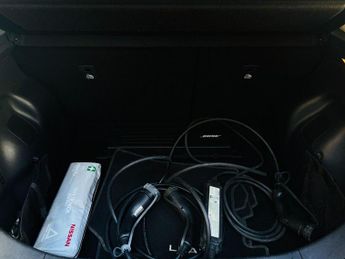 NISSAN LEAF 40kWh Tekna Hatchback 5dr Electric Auto (150 ps)