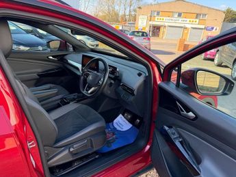 VOLKSWAGEN ID.4 Pure 52kWh Style SUV 5dr Electric Auto (148 ps)