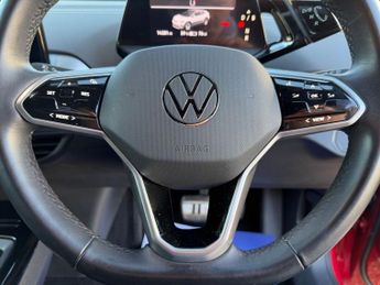 VOLKSWAGEN ID.4 Pure 52kWh Style SUV 5dr Electric Auto (148 ps)