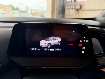 VOLKSWAGEN ID.4 Pure 52kWh Style SUV 5dr Electric Auto (148 ps)