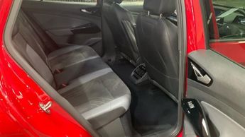 VOLKSWAGEN ID.4 Pure 52kWh Style SUV 5dr Electric Auto (148 ps)