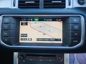 LAND ROVER RANGE ROVER EVOQUE 2.2 SD4 Prestige SUV 5dr Diesel Auto 4WD Euro 5 (190 ps)
