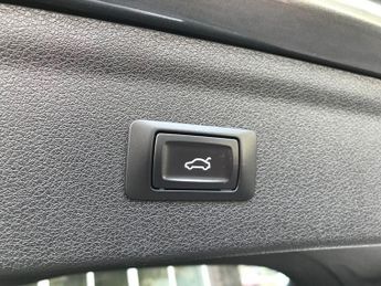 AUDI Q3 2.0 TDI S line Edition SUV 5dr Diesel S Tronic quattro Euro 6 (s
