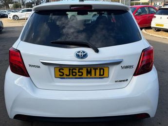 TOYOTA YARIS 1.5 VVT-h Excel Hatchback 5dr Petrol Hybrid E-CVT Euro 6 (15in A