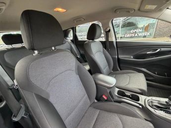 HYUNDAI I30 1.0 T-GDi MHEV SE Connect Hatchback 5dr Petrol Hybrid DCT Euro 6