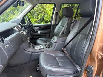 LAND ROVER DISCOVERY 4 3.0 SD V6 Landmark SUV 5dr Diesel Auto 4WD Euro 6 (s/s) (256 bhp