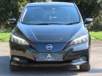 NISSAN LEAF 39kWh N-Connecta Hatchback 5dr Electric Auto (150 ps)