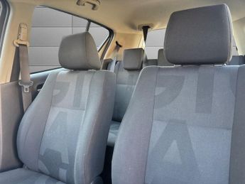 VAUXHALL AGILA 1.2 16V Club MPV 5dr Petrol Manual Euro 4 (AC) (85 ps)