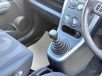 VAUXHALL AGILA 1.2 16V Club MPV 5dr Petrol Manual Euro 4 (AC) (85 ps)