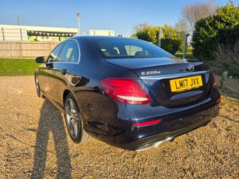MERCEDES-BENZ E CLASS 2.0 E220d AMG Line Saloon 4dr Diesel G-Tronic+ Euro 6 (s/s) (194