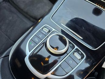 MERCEDES-BENZ E CLASS 2.0 E220d AMG Line Saloon 4dr Diesel G-Tronic+ Euro 6 (s/s) (194