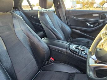 MERCEDES-BENZ E CLASS 2.0 E220d AMG Line Saloon 4dr Diesel G-Tronic+ Euro 6 (s/s) (194