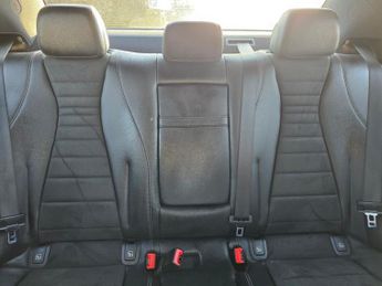 MERCEDES-BENZ E CLASS 2.0 E220d AMG Line Saloon 4dr Diesel G-Tronic+ Euro 6 (s/s) (194