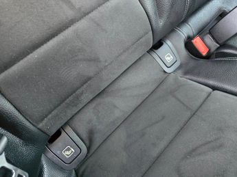 MERCEDES-BENZ E CLASS 2.0 E220d AMG Line Saloon 4dr Diesel G-Tronic+ Euro 6 (s/s) (194