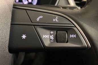 AUDI Q5 2.0 TFSIe 50 Sport Sportback 5dr Petrol Plug-in Hybrid S Tronic 