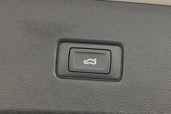 AUDI Q5 2.0 TFSIe 50 Sport Sportback 5dr Petrol Plug-in Hybrid S Tronic 