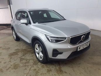 Volvo XC40 2.0 B3 MHEV Core SUV 5dr Petrol Hybrid DCT Auto Euro 6 (s/s) (16
