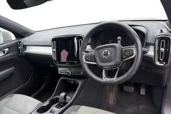 VOLVO XC40 2.0 B3 MHEV Core SUV 5dr Petrol Hybrid DCT Auto Euro 6 (s/s) (16