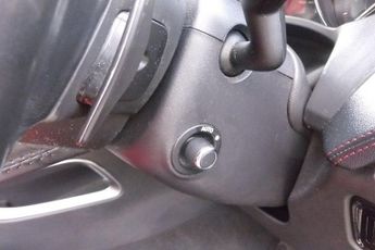 JAGUAR F-PACE 2.0 D180 R-Sport SUV 5dr Diesel Auto AWD Euro 6 (s/s) (180 ps)