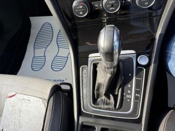 VOLKSWAGEN GOLF 2.0 TSI BlueMotion Tech R Hatchback 5dr Petrol DSG 4Motion Euro 