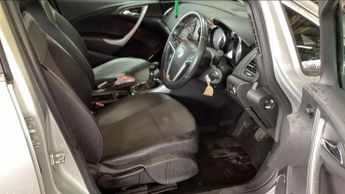 VAUXHALL ASTRA 1.6 16v SE Hatchback 5dr Petrol Manual Euro 5 (115 ps)