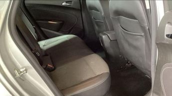 VAUXHALL ASTRA 1.6 16v SE Hatchback 5dr Petrol Manual Euro 5 (115 ps)