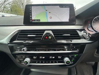 BMW 5 SERIES 2.0 520d SE Saloon 4dr Diesel Auto xDrive Euro 6 (s/s) (190 ps)