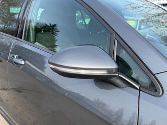 VOLKSWAGEN GOLF 2.0 TDI GTD Hatchback 5dr Diesel DSG Euro 6 (s/s) (184 ps)