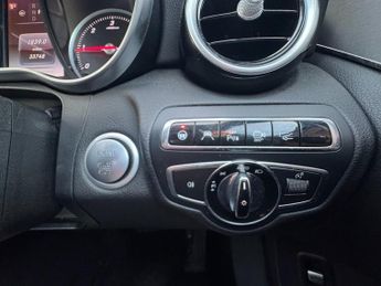 MERCEDES-BENZ C-CLASS 2.1 C220d Sport (Premium Plus) Saloon 4dr Diesel 7G-Tronic+ Euro