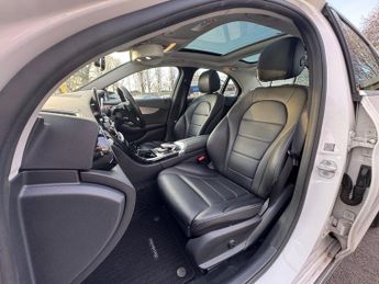 MERCEDES-BENZ C-CLASS 2.1 C220d Sport (Premium Plus) Saloon 4dr Diesel 7G-Tronic+ Euro