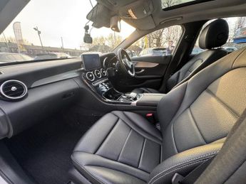 MERCEDES-BENZ C-CLASS 2.1 C220d Sport (Premium Plus) Saloon 4dr Diesel 7G-Tronic+ Euro