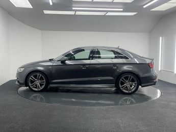 AUDI A3 2.0 TDI S line Saloon 4dr Diesel S Tronic quattro Euro 6 (s/s) (