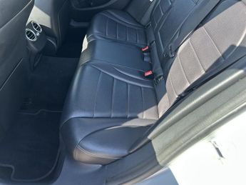 MERCEDES-BENZ C-CLASS 2.1 C250 BlueTEC AMG Line Saloon 4dr Diesel G-Tronic+ Euro 6 (s/